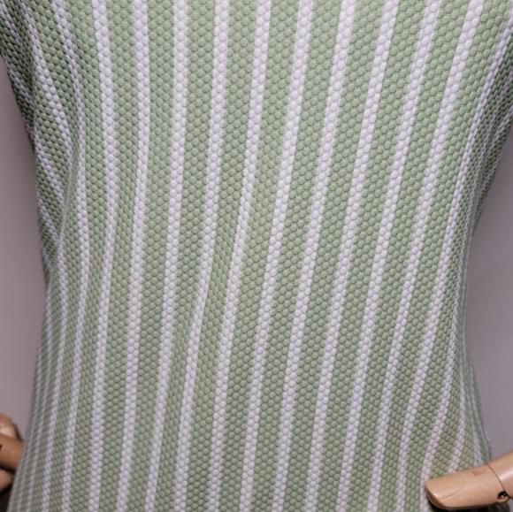 H&M Textured Sage Green & White Pinstripe Modest Swimsuit Size Medium - Picture 3 of 10